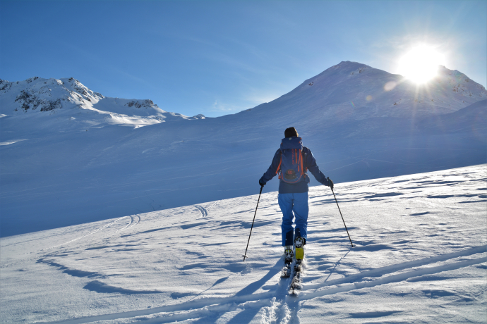 Skitour auf den Piz dal Sasc (© Savognin Tourismus) Skitour auf den Piz dal Sasc (© Savognin Tourismus)